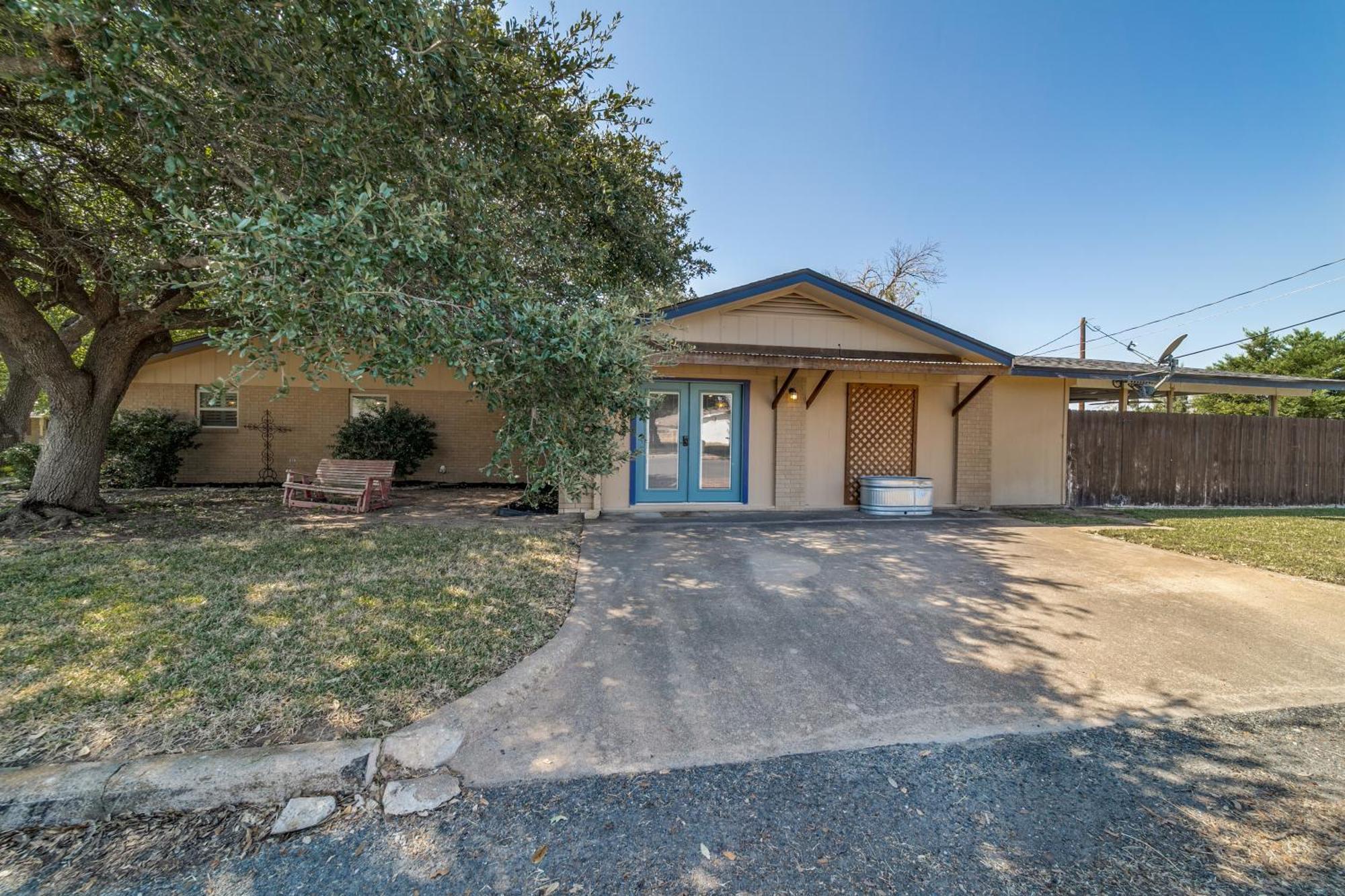 Charming Pet Friendly 4 Bdrm Home Mins To Main St And Wineries Fredericksburg Exterior photo